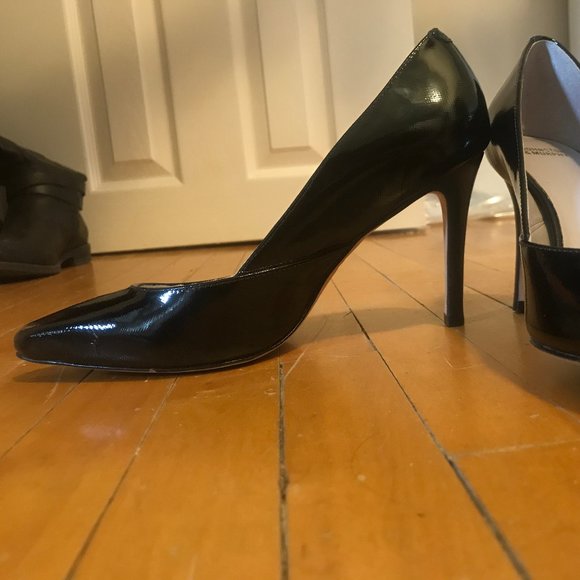 Johnston & Murphy Leather soled Black heels - Picture 2 of 6